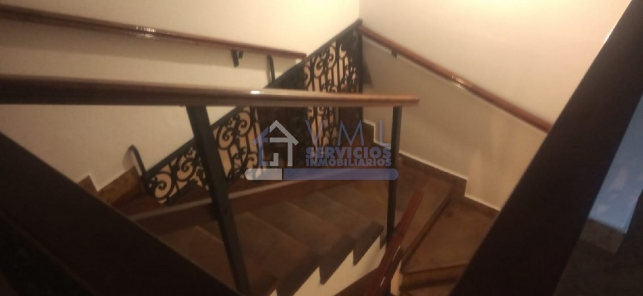 B° Jardin Espinosa, ALQUILER excelente ubicacion! para Uso Comercial