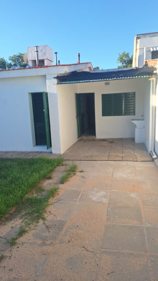 Inaudi! Hermosa casa en ALQUILER 3 dormitorios, patio, garage