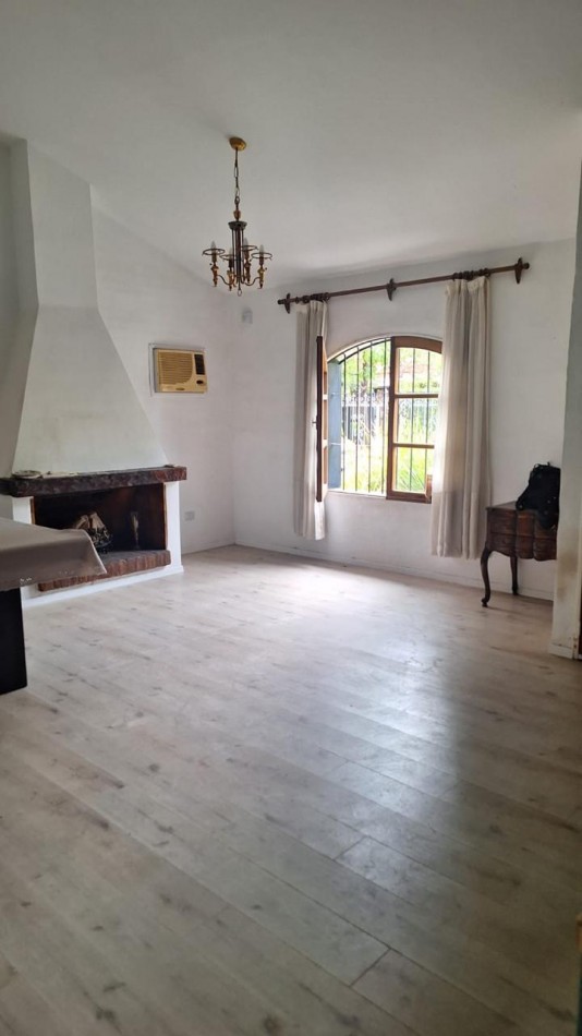 Imperdible!! Casa 3 dormitorios a mts de R. MARTINOLI - Excelente zona!!