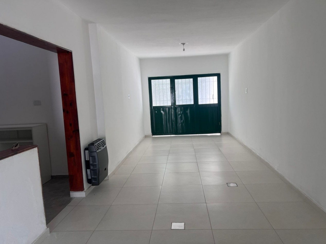 Inaudi! Hermosa casa en ALQUILER 3 dormitorios, patio, garage