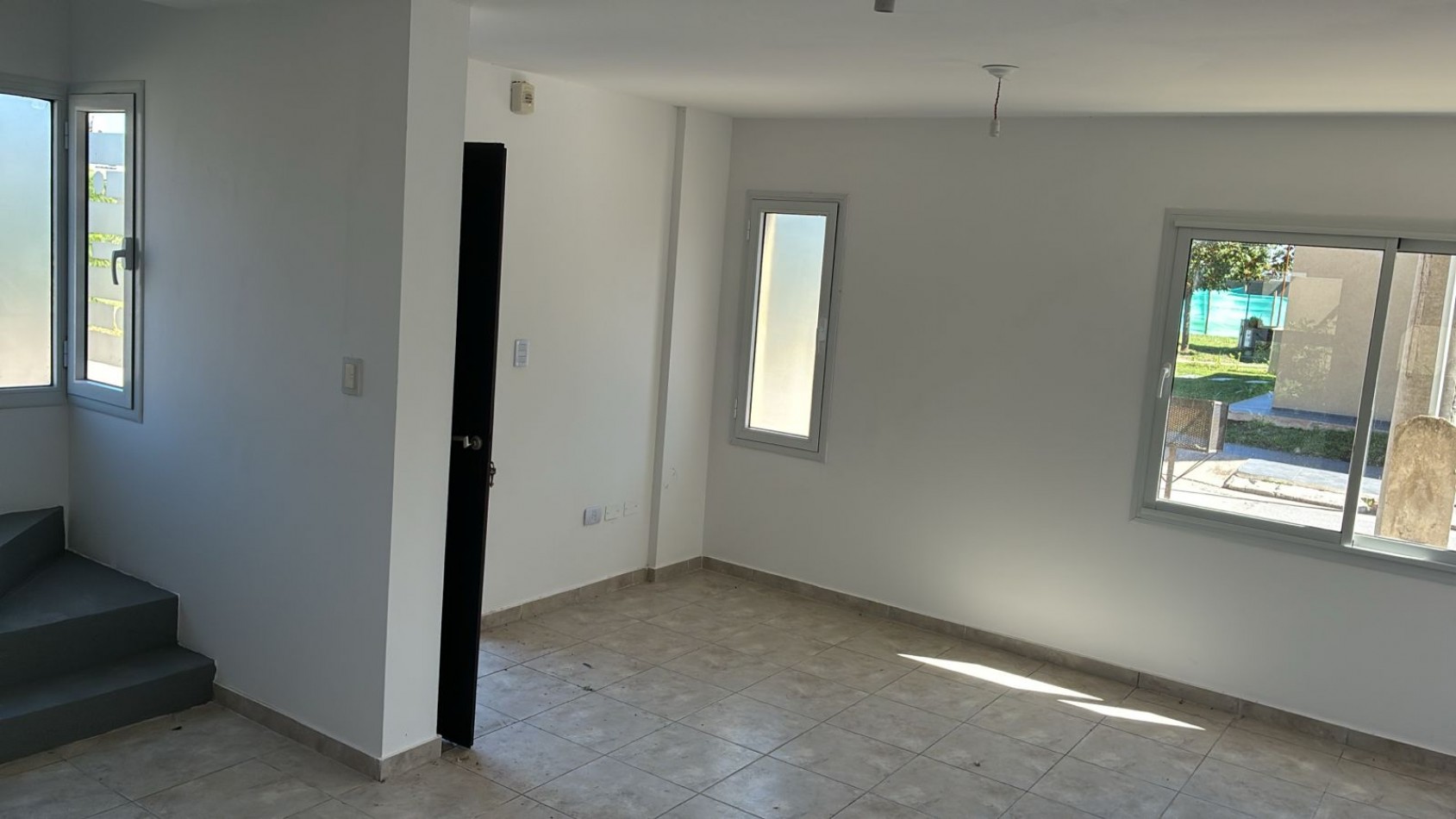 Espectacular! Duplex en Venta 2 Dorm. 2 Baños en Valle Cercano