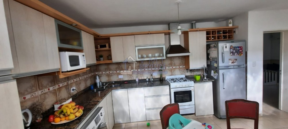 Inaudi! Hermosa casa 3 dormitorios 2 baños C/cochera doble