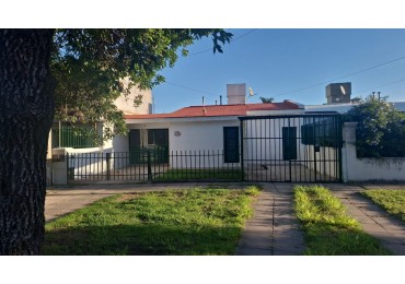 Inaudi! Hermosa casa en ALQUILER 3 dormitorios, patio, garage