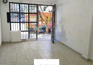 Cofico!  Alquiler Excelente local sobre Rodriguez Pena 